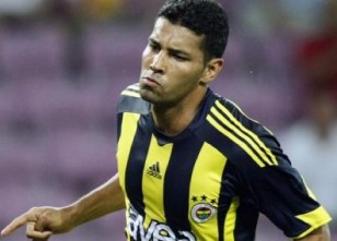 Andre Santos'a yol göründü 