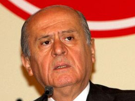 Bahçeli'den 3 general kararına Arınç şartlı destek 