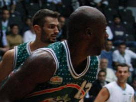 Banvit Bornova'yı farklı geçti 