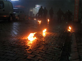 Beyoğlu'nda PKK yanlıları polisle çatıştı 