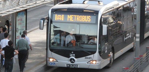 Bugün metrobüsü kullanacaklar dikkat! 