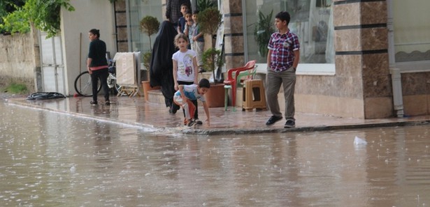 Cizre sular altında kaldı 