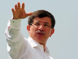 Davutoğlu, Birleşik Arap Emirlikleri'ne gidiyor 