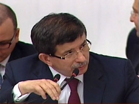 Davutoğlu Türkçe konuşan bakanları topladı 