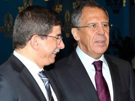 Davutoğlu ve Lavrov ÜDİK zirvesinde 