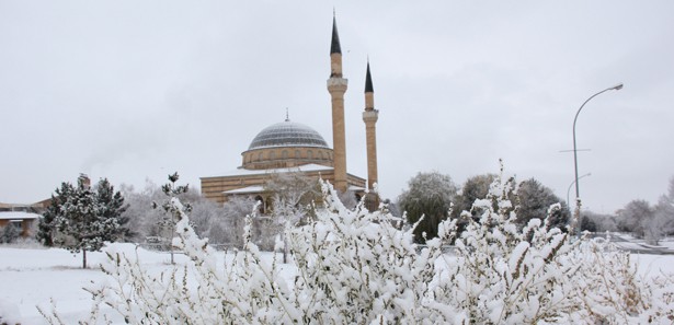 Erzurum eksi 32 dereceyi gördü 