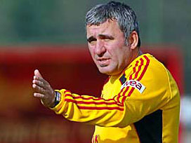 Hagi 5 futbolcu istedi iddiası 