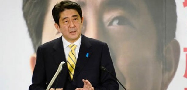 Japonya'da Şinzo Abe'ye yeniden koltuk şansı 