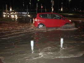 Manisa ve İzmir için kuvvetli yağış uyarısı 