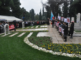 Mehmet Akif Ersoy mezarı başında anıldı - 