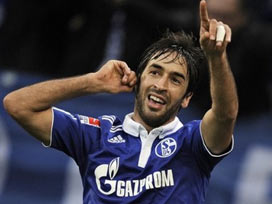 Raul, Schalke O4'ü finale çıkardı 