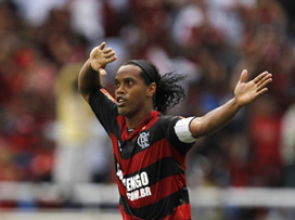 Ronaldinho'dan süper frikik-GALERİ 