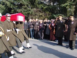 Şehit annesinin 'evlat' feryadı ağlattı 