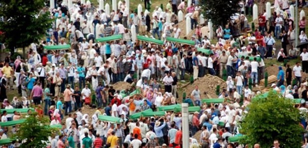 Srebrenitsa'da acılar bir kez daha tazelendi 