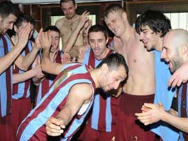 Trabzonspor İzmir’den galibiyetle ayrıldı 