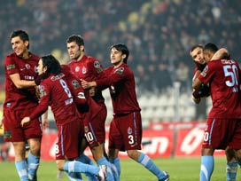 Trabzonspor koltuğu bırakmadı: 1-2 