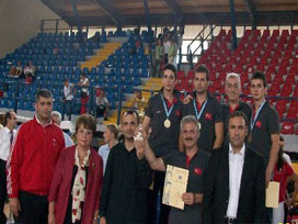 Türk Karate Milli Takımı, Balkan Şampiyonu oldu 