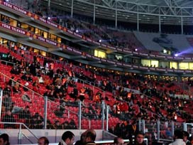 Türk Telekom Arena'da maça ilgi az 