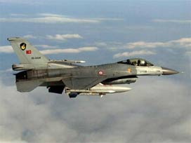 Yunanistan Türk F-16'larına ilişmeyecek 