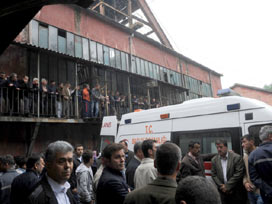 Zonguldak'ta son iki işçi tahliye başladı 