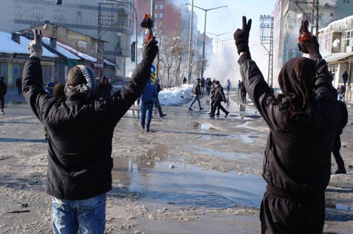 2 kentte Öcalan gerilimi- Foto/Video