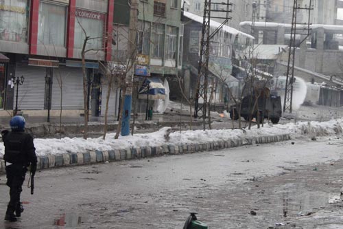 2 kentte Öcalan gerilimi- Foto/Video