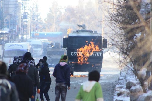 2 kentte Öcalan gerilimi- Foto/Video