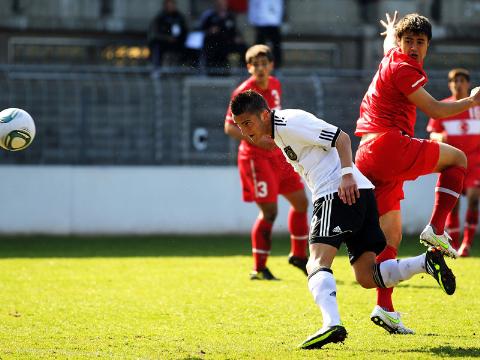 Almanya, Türkiye'yi Türklerle yıktı: 2-0