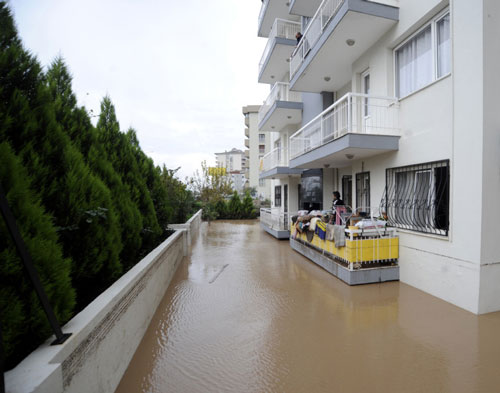 Burası Venedik değil, İzmir /