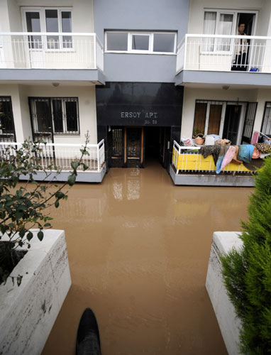 Burası Venedik değil, İzmir /