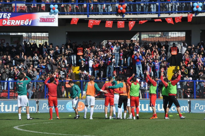 Bursaspor zirveden '1-1' uzaklaşıyor!