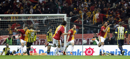 CANLI TT Arena'da ilk yarıda tek gol!