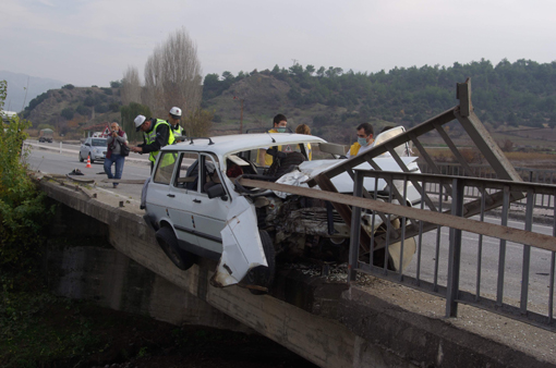 Çorum'da feci trafik kazası: 2 ölü 2 yaralı