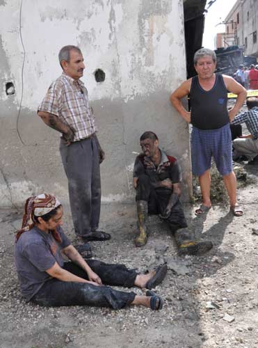 Hatay'da işyerinde patlama: 3 ölü- galeri