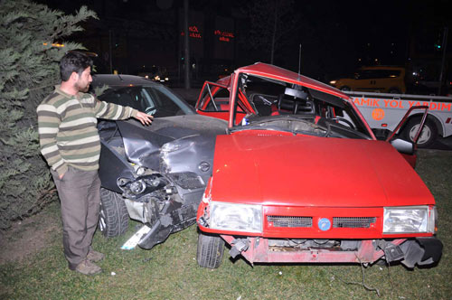 Hurdaya dönen araçta can pazarı GALERİ