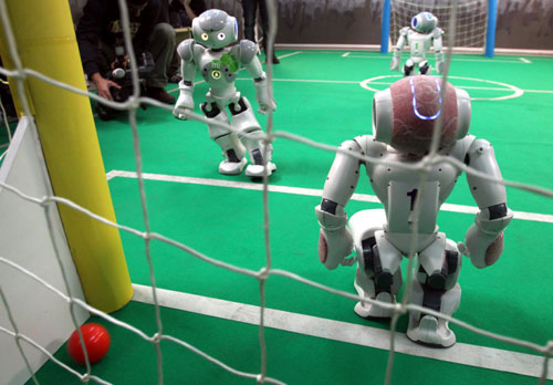 İTÜ'nün robotları futbol maçında