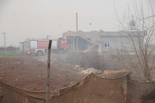 Kan davalılarının köylerini ateşe verdiler-