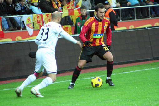 Manisa, Kayserispor'u evinde devirdi