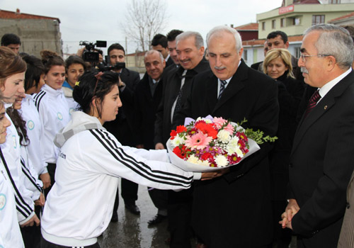 Mutlu: Başakşehir modern yapılaşmaya örnek