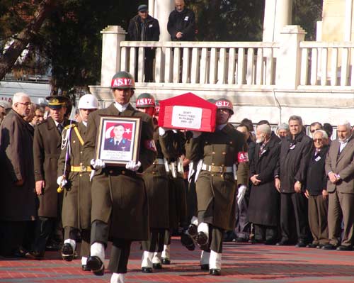 Şehit annesinin 'evlat' feryadı ağlattı