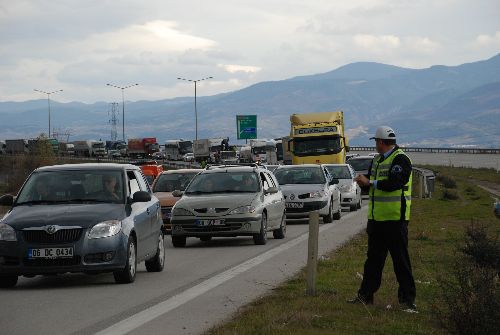 TIR'a çarpan araç facisası - Fotogaleri