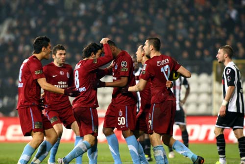 Trabzonspor koltuğu bırakmadı: 1-2