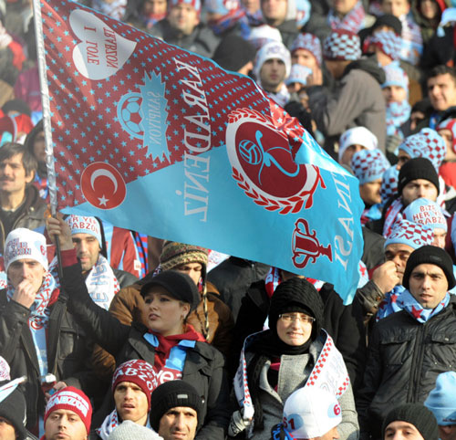 Üç büyükleri kızdıran pankartlar /