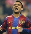 Alves, Barcelona ile 3 yıl daha