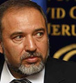 Avigdor Lieberman hakim karşısında