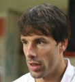 Hamburg Van Nistelrooy'u satmıyor