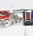 Kar nedeniyle vatandaş trene koştu