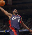 LeBron James'ten inanılmaz basket /