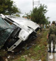 Yolcu otobüsü devrildi: 1 ölü, 14 yaralı